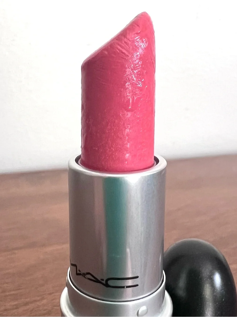 MAC Cosmetics CUT A CAPER Lipstick 2010 Limited Edition Discontinued